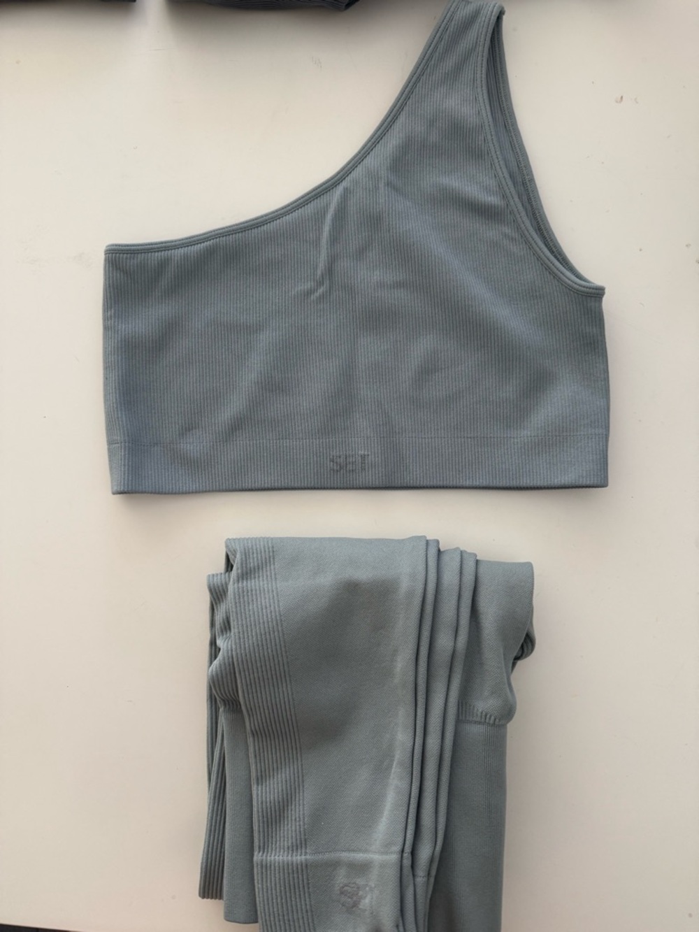 Set active One-Shoulder Ribbed Active Set in Sage